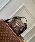 Сумка Louis Vuitton Vanity Chain Pouch
